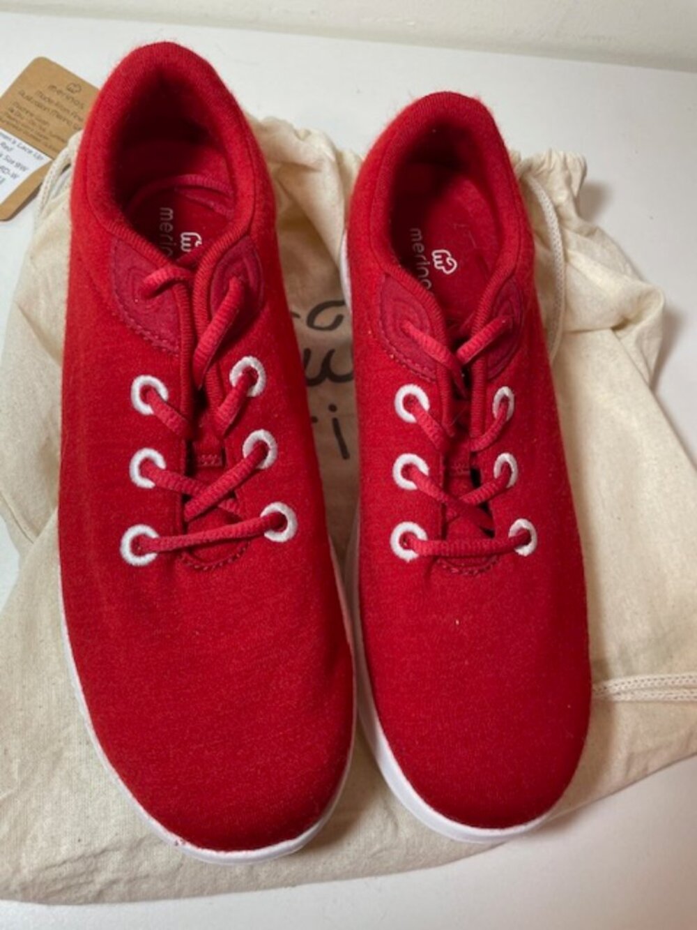 Merinos Sneakers Size 9W Red NEW